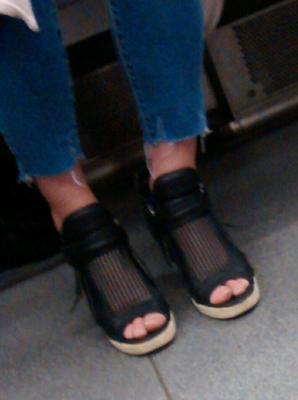 Piernas y pies sinceros....