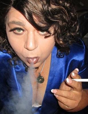 BBW Sissy smoking pics