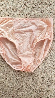 お気に入りのピンクのパンティー