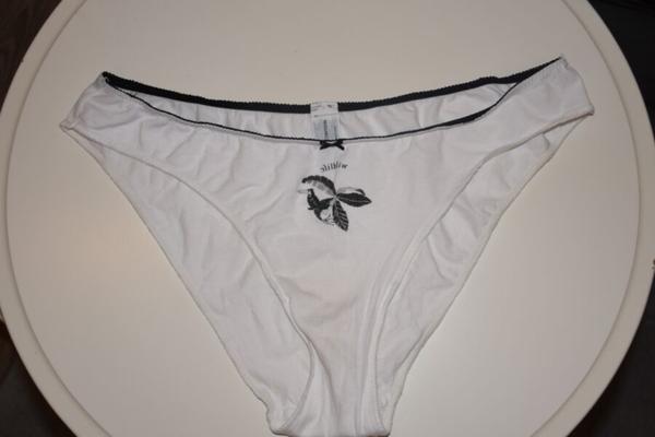変態たちの使用済みパンティ