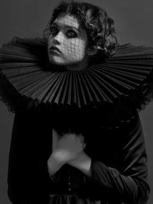 Nude noir