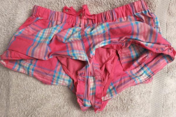 Calcinha adolescente da festa do pijama