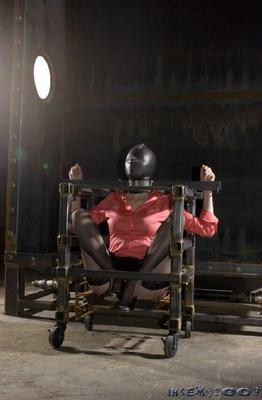 Insex 202 alias Princess Donna - Torture de l'eau