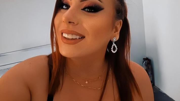 Jasmina Jaca Konobarica - Comentário de prostituta adolescente sérvia de Drolja
