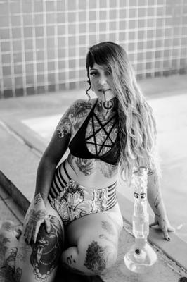 Suicide Girls - Lobach - Weed Feelings