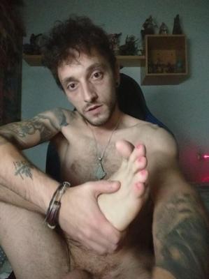 PINK TOE NAILS