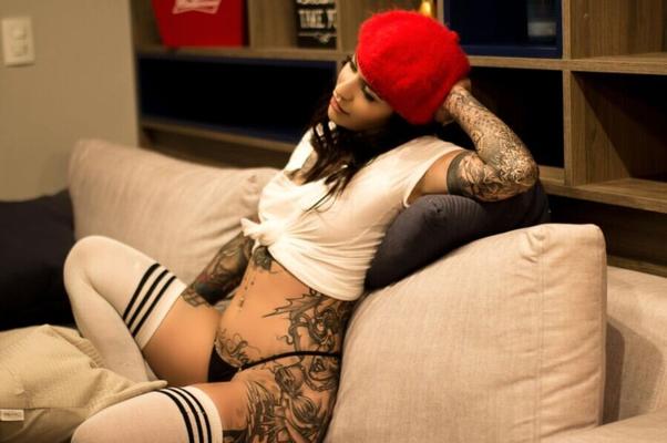 Suicide Girls – Angellima – Nacht zu Hause