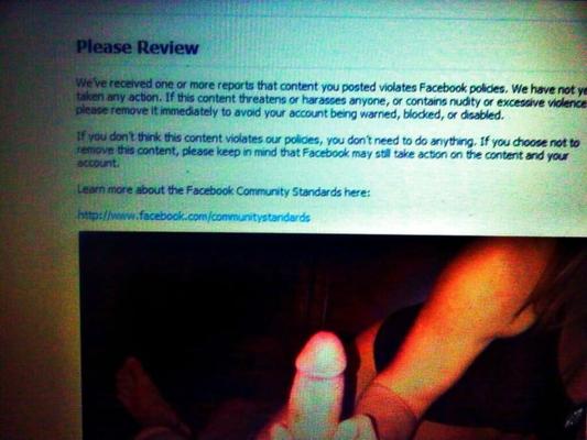 Uma noite maluca, porra, colocando fotos de sexo no Facebook