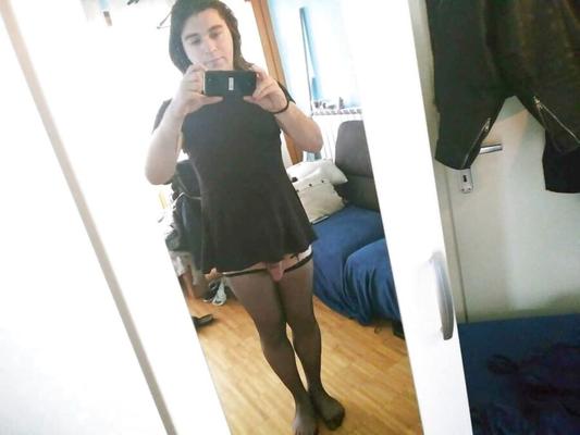 :) 私は女性のように服を着るのが大好きです