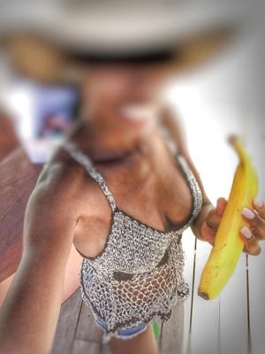 Peggy la cochonne aime la banana