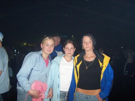 Chicas chav con chaquetas Berghaus Mera Peak