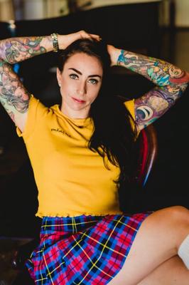Suicide Girls – Caughtfiresg – Genau wie Schatz