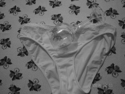 ..disrty panties my wife...and sperm in to