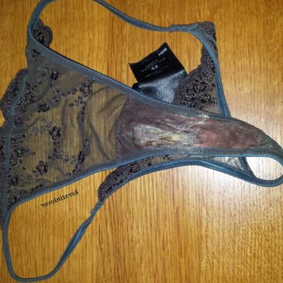 cum in sis panties, Wichsen mit den H�schen meiner Schwester