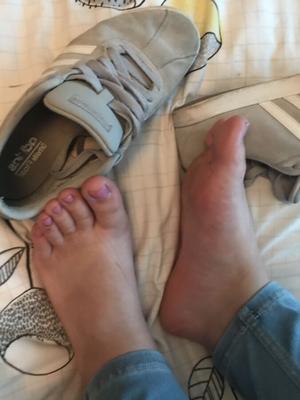 Painted toes