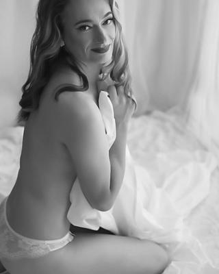 Crossdress - Chelsea Ryan