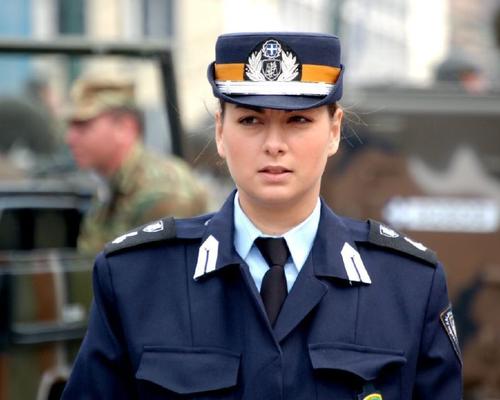 Greek policewomen