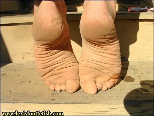 LexisFootFetish dirty soles