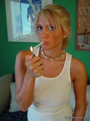 A short smoking set