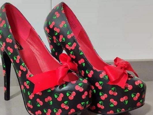Fetichiste des talons hauts (High Heels)