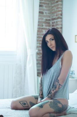 Suicide Girls – Indaco – Komm näher