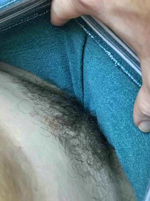 More hair - more fun - hairy pussys