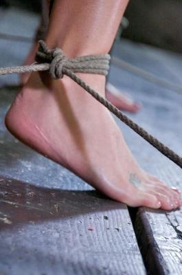 Feet,toes tied