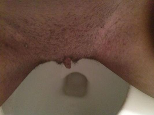 Amateur Teen pinkelt