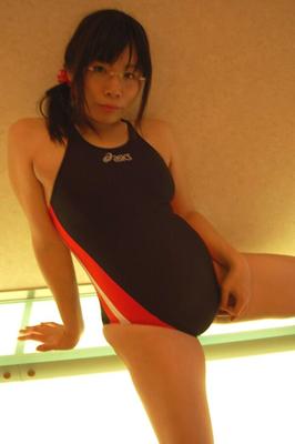 Okada Yui – verliebt in ihren Körper