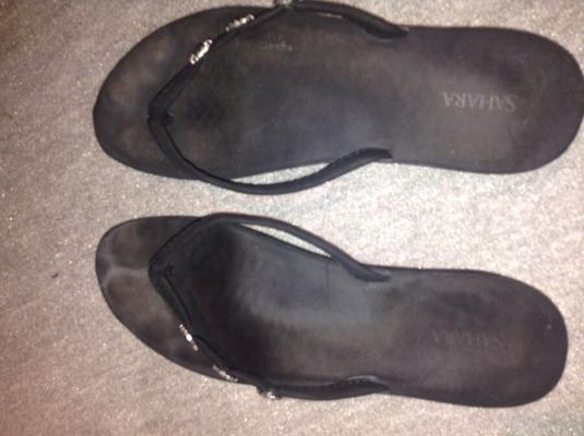 Die Flip-Flops meiner Frau vor der Reinigung