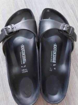 Sperma in Birkenstock