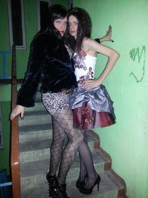 CHICAS DE FIESTA