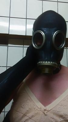 Máscara de goma puta sissy manuela