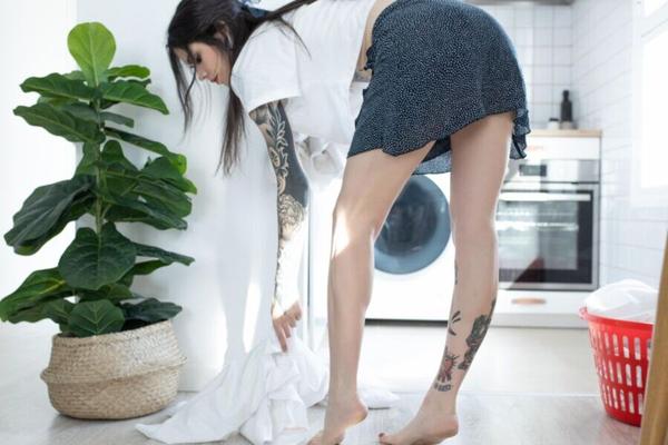 Suicide Girls – Nilo – Sunbeam Soap