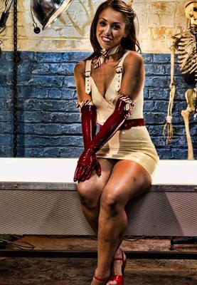 Vestido com fivela