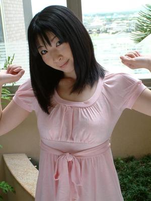 日本のセクシーな女の子カリン