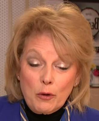 Cumslut Anna Mary Soubry PC トリビュート。