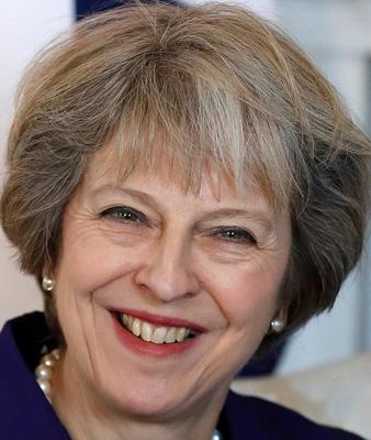 Homenaje a Cumslut Theresa Mary May.