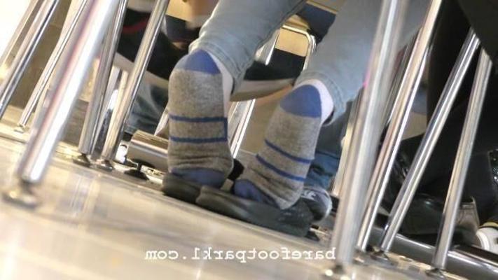 Juego de zapatos descalzo