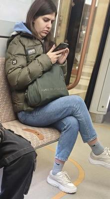 Девушка в метро, ​​которая чуть не заставила меня кончить