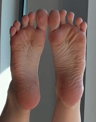 Pieds Femelle Adolescent