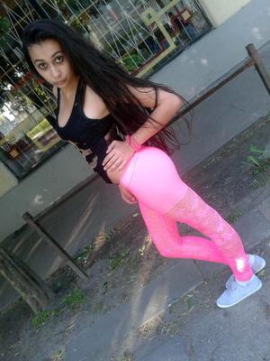 Türkische Prollgirls, die Königinnen des Trash- und Chav-Teils