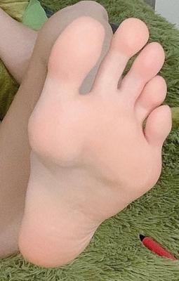 足の女性ティーン