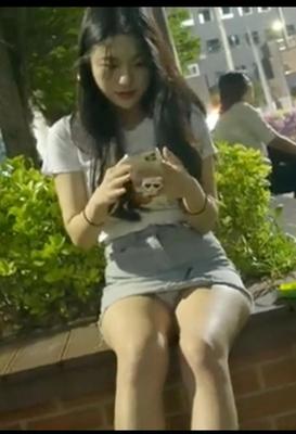 ミニスカート