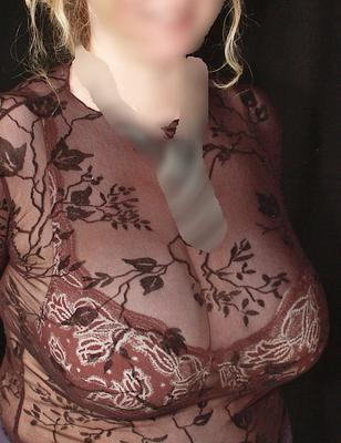 Сперма на бюстгальтере / грудастая блондинка BBW MILF MOM E TITS (DD)
