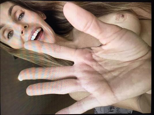 Tanya Tate palm hands
