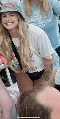 Sexy babe 