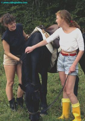 PONY RIDING 