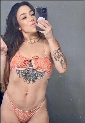 AI My Stepdaughter (Bikini Tits)