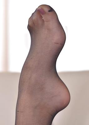 Pies de nylon